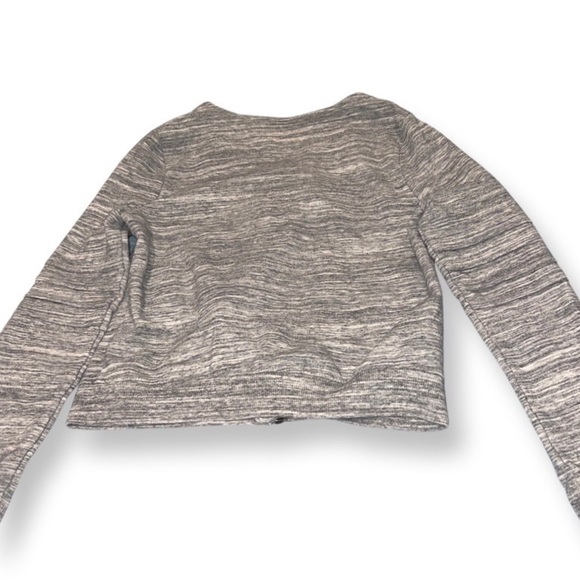 CHEROKEE girls sweater size 10/12 gray/grey and white with detailed sleeve - Picture 2 of 12